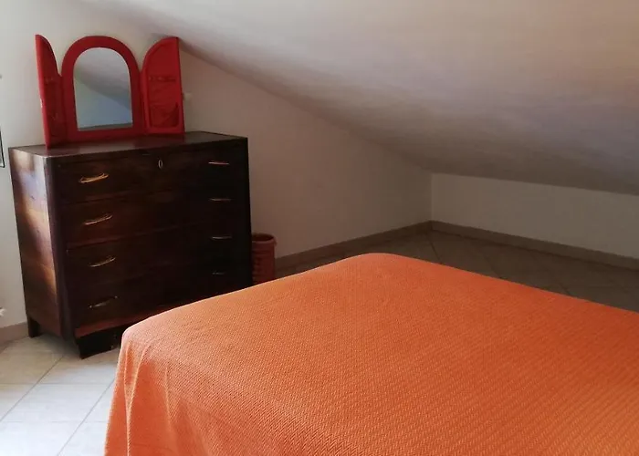 La Casa Gialla Belvedere Holiday home *